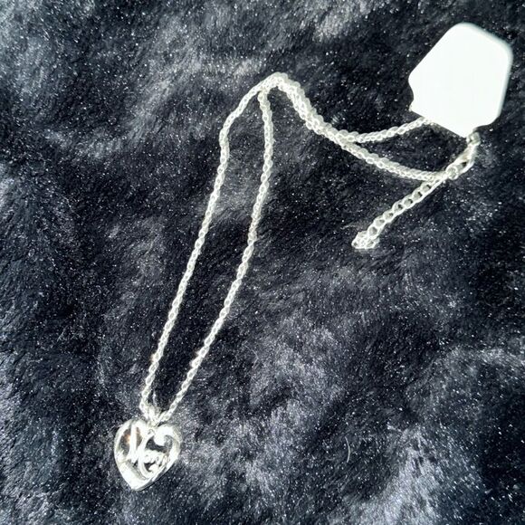 Silver toned MOM NECKLACE - Picture 2 of 6